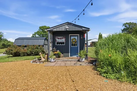 5017 Somerville Road Cross Plains TN 37049