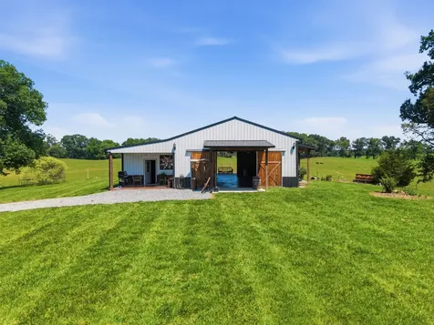 5017 Somerville Road Cross Plains TN 37049
