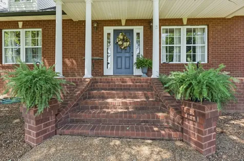 5017 Somerville Road Cross Plains TN 37049
