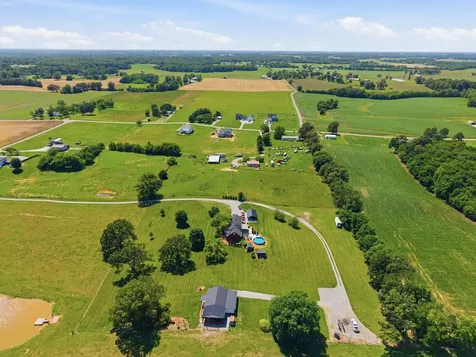 5017 Somerville Road Cross Plains TN 37049