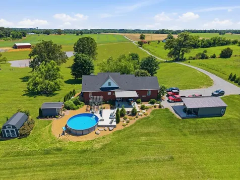 5017 Somerville Road Cross Plains TN 37049