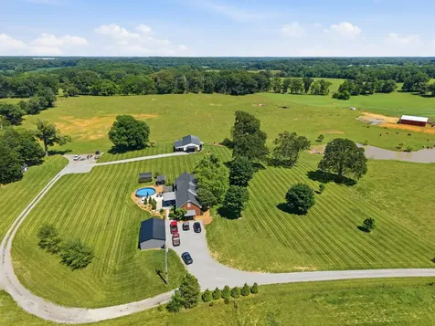 5017 Somerville Road Cross Plains TN 37049