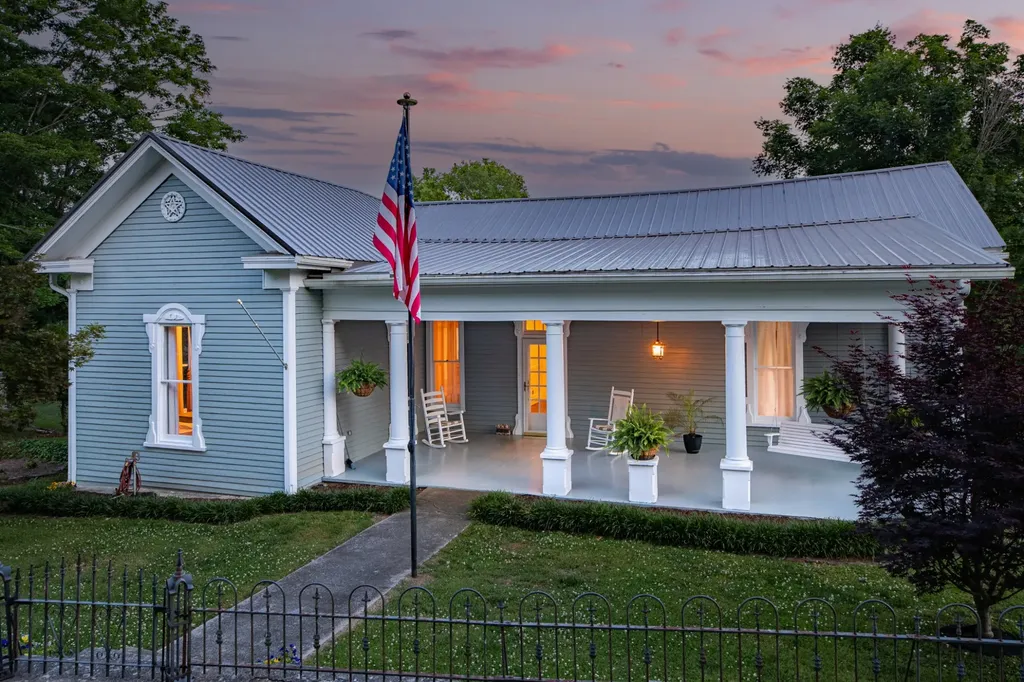 1586 Main Street Lynnville TN 38472