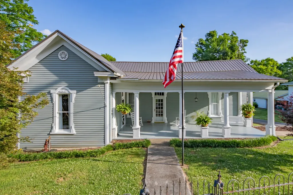 1586 Main Street Lynnville TN 38472