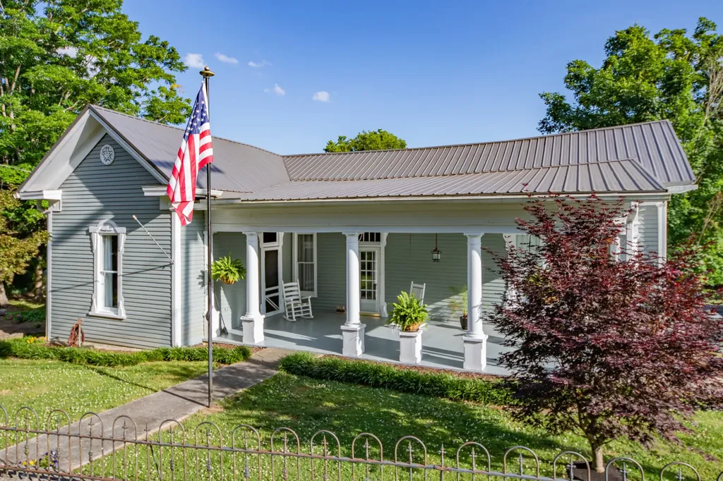 1586 Main Street Lynnville TN 38472