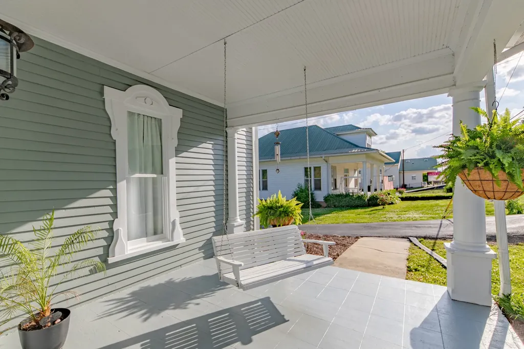 1586 Main Street Lynnville TN 38472