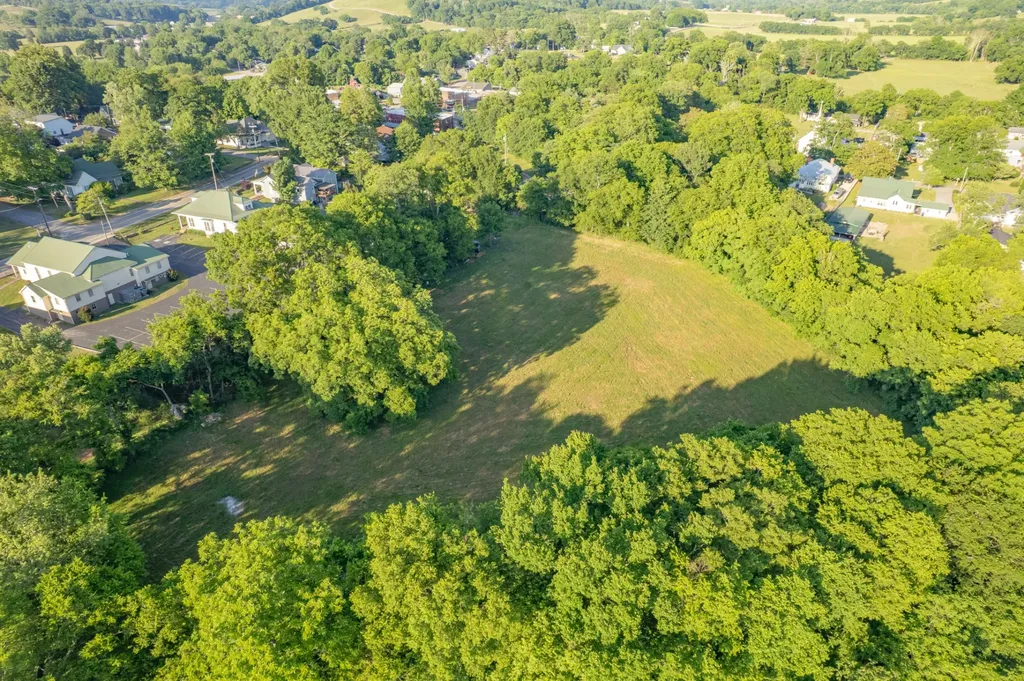 1586 Main Street Lynnville TN 38472