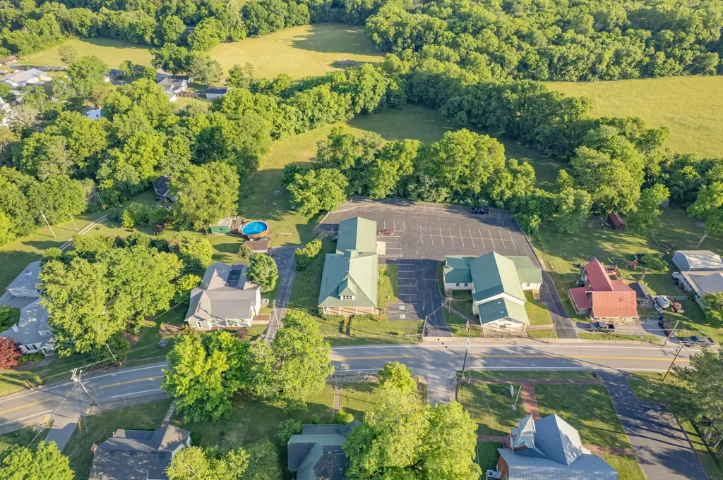 1586 Main Street Lynnville TN 38472