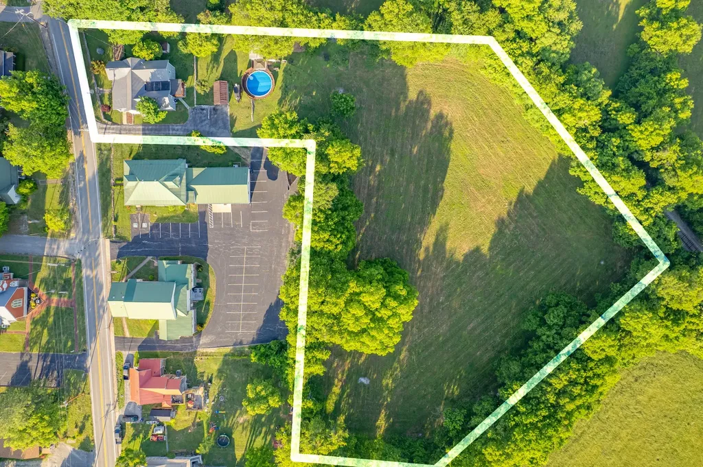 1586 Main Street Lynnville TN 38472