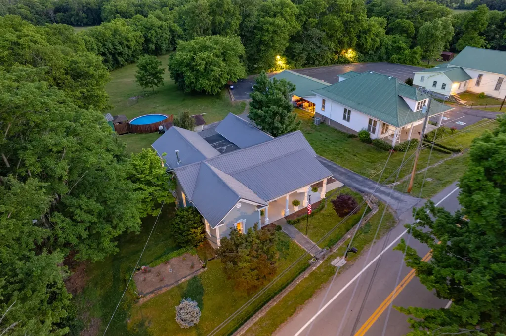 1586 Main Street Lynnville TN 38472