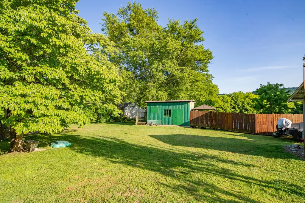 1586 Main Street Lynnville TN 38472