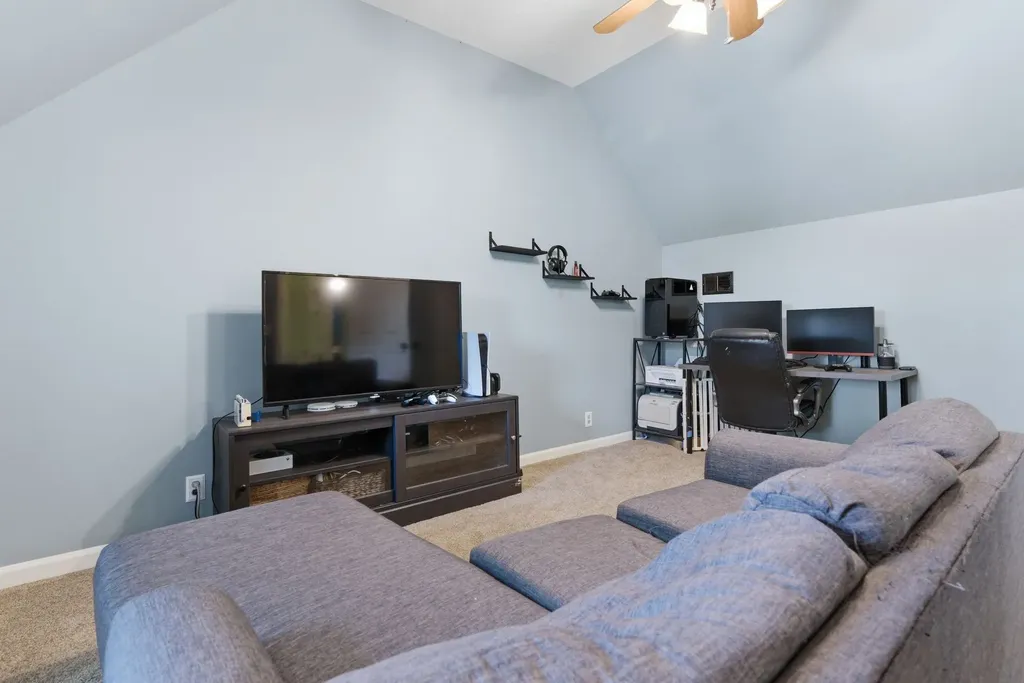 240 E Morris Drive Gallatin TN 37066