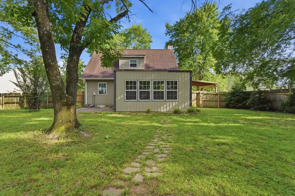 240 E Morris Drive Gallatin TN 37066