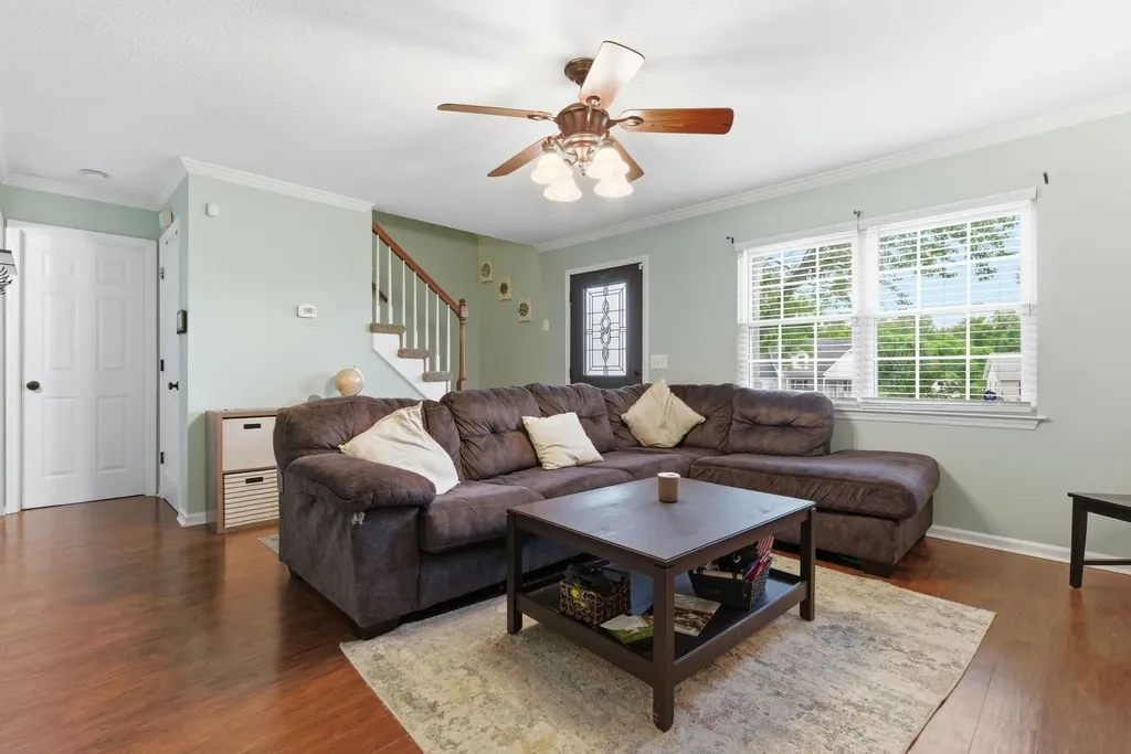 240 E Morris Drive Gallatin TN 37066