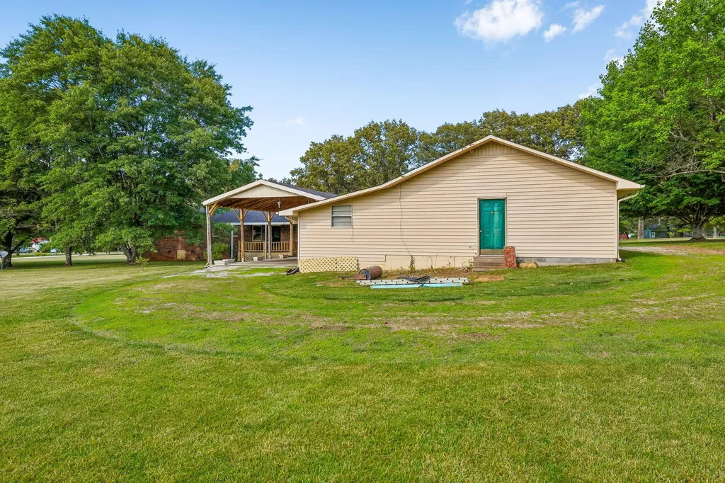 241 Freeman Sherrill Road Manchester TN 37355