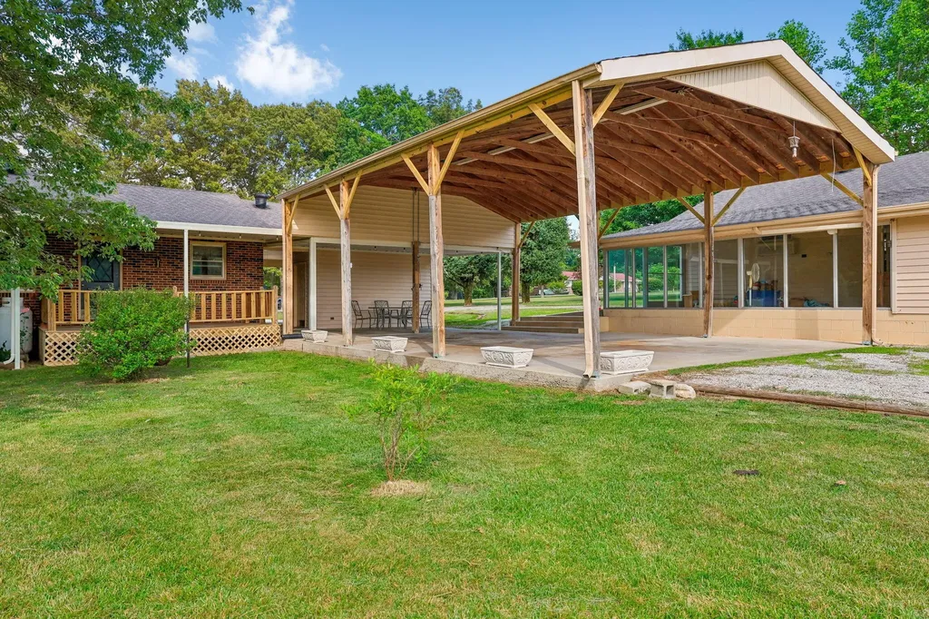241 Freeman Sherrill Road Manchester TN 37355