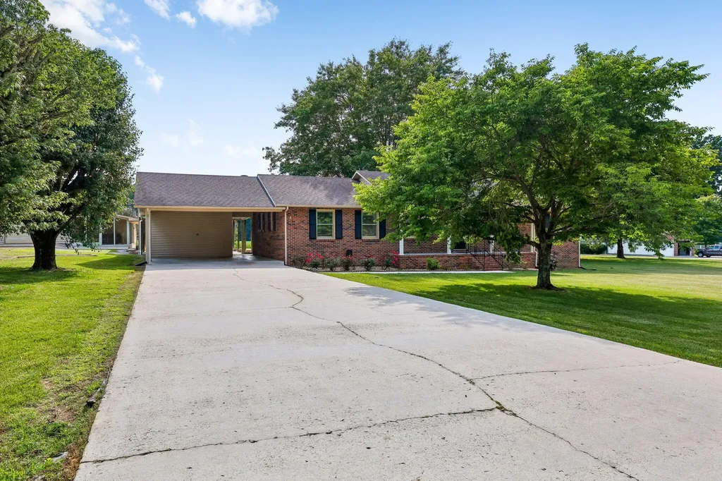 241 Freeman Sherrill Road Manchester TN 37355