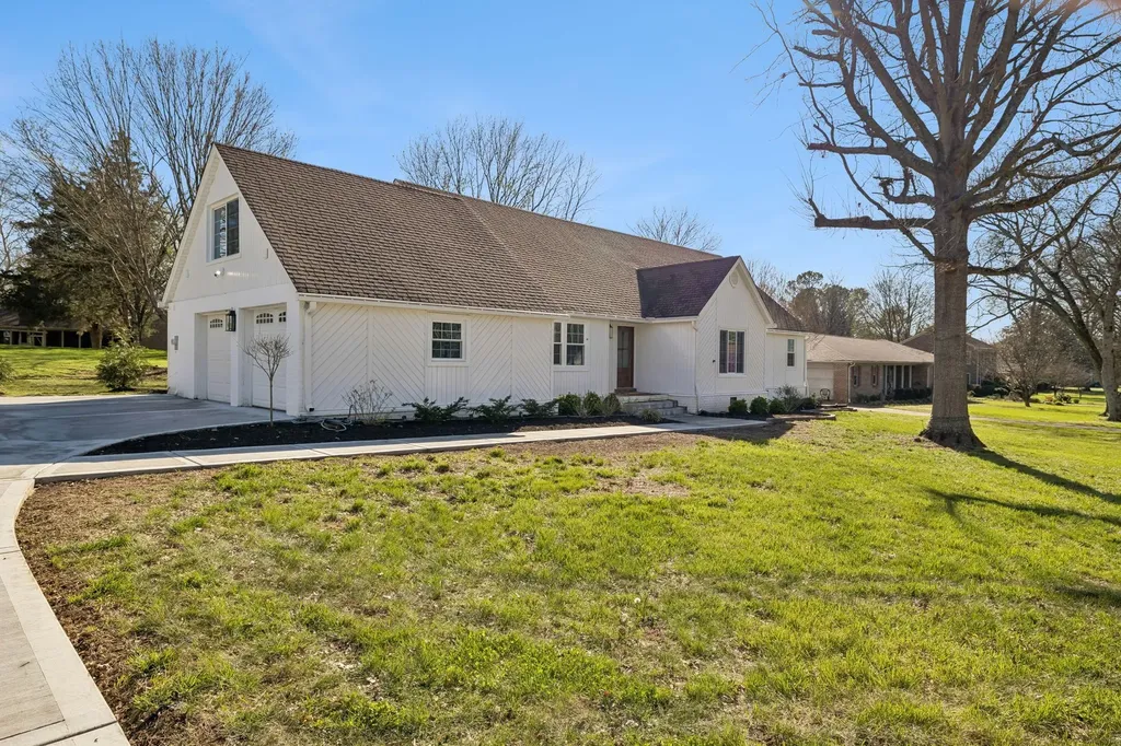 1437 Twin Feather Drive Murfreesboro TN 37129