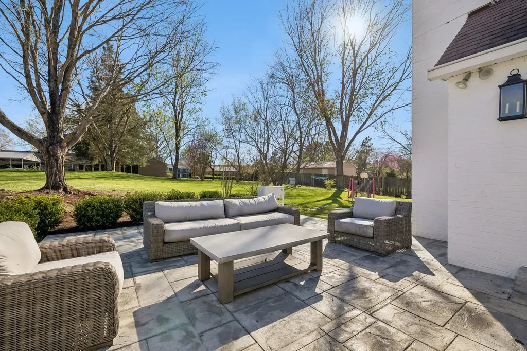 1437 Twin Feather Drive Murfreesboro TN 37129