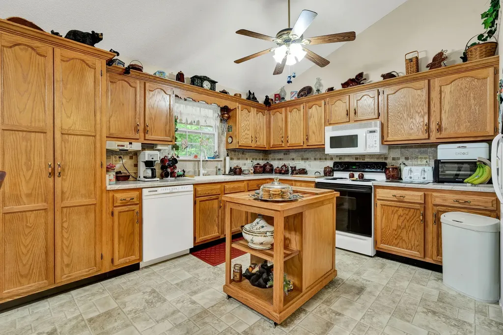 116 Burgess Drive Benton TN 37307