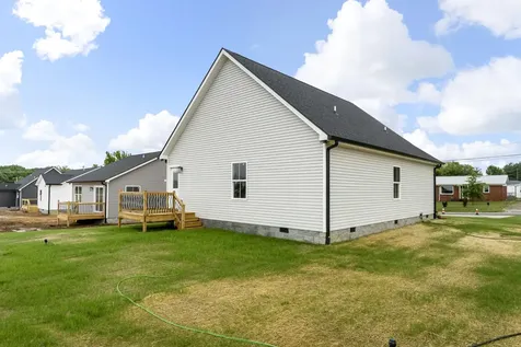 929 Wilkie Street N Mc Ewen TN 37101
