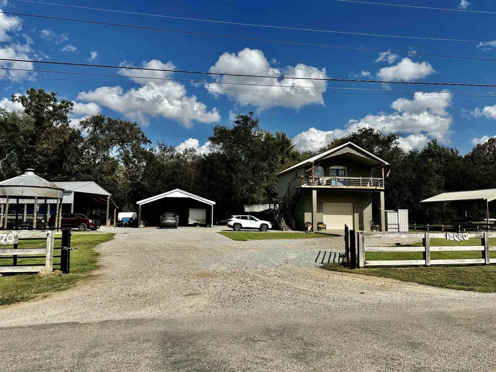 3060 Catfish Lane Crump TN 38327