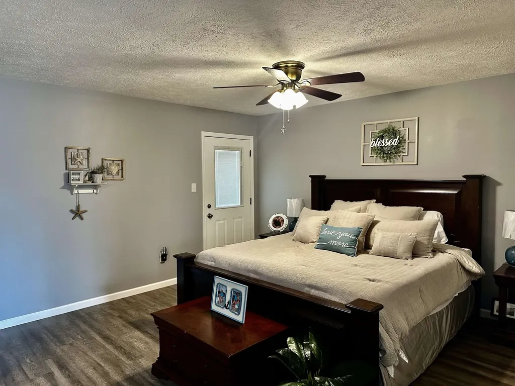 3060 Catfish Lane Crump TN 38327