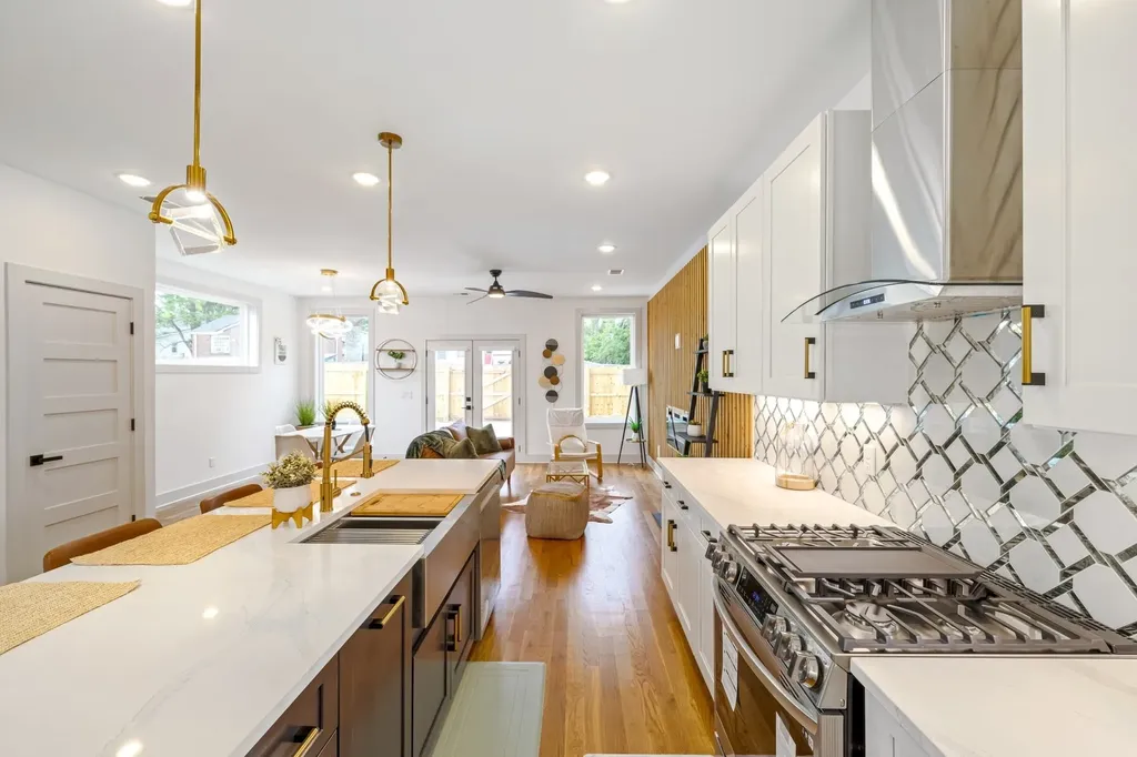 1618 11th Ave, N Nashville TN 37208