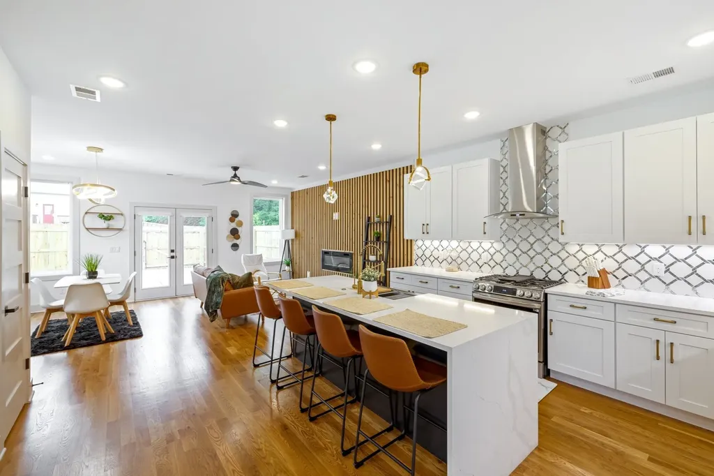 1618 11th Ave, N Nashville TN 37208