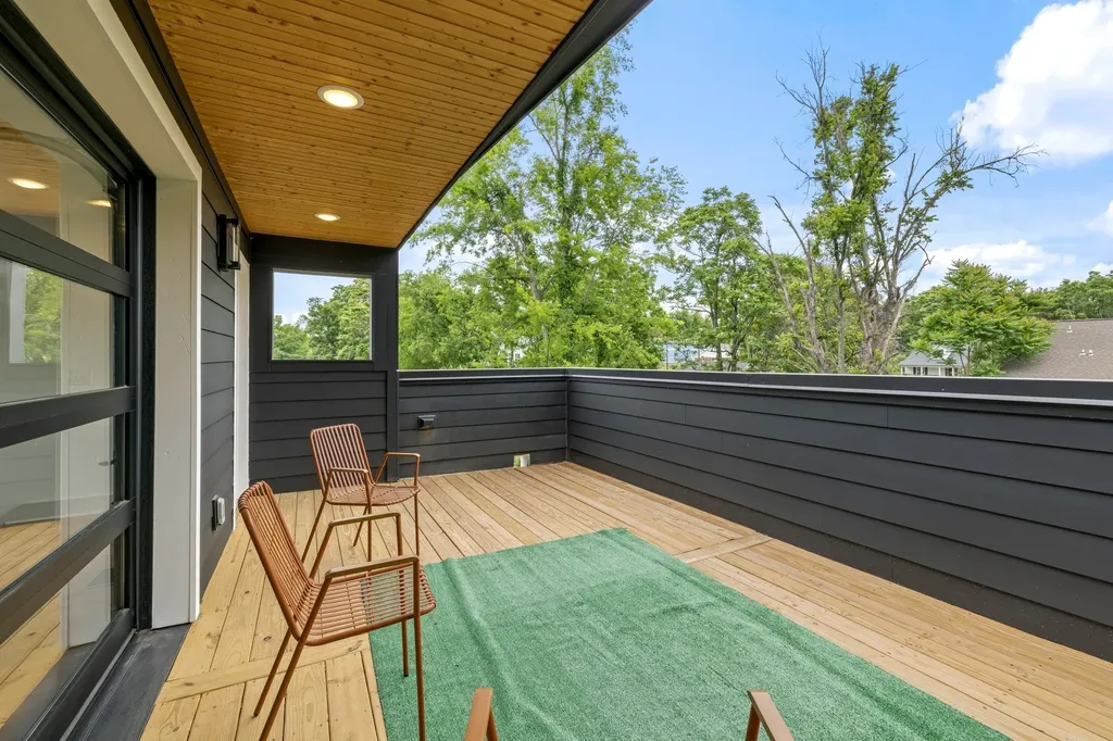 1618 11th Ave, N Nashville TN 37208