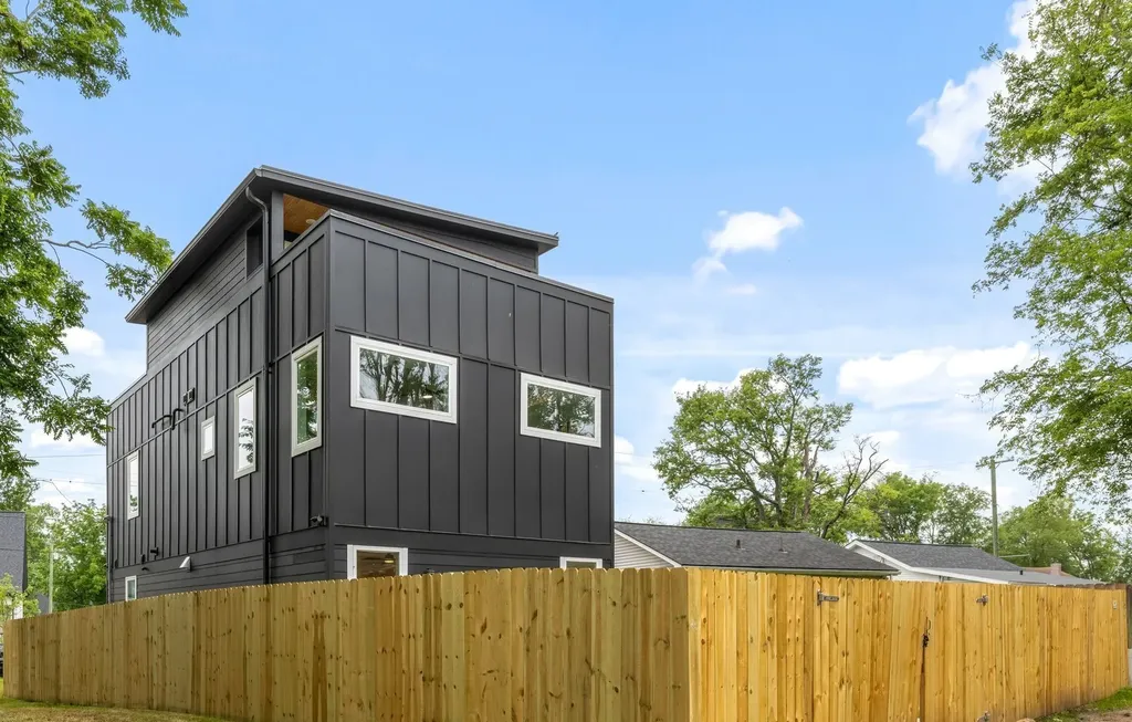 1618 11th Ave, N Nashville TN 37208