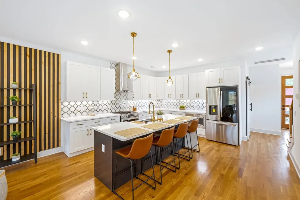 1618 11th Ave, N Nashville TN 37208