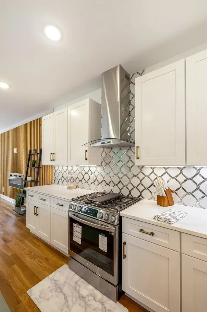 1618 11th Ave, N Nashville TN 37208