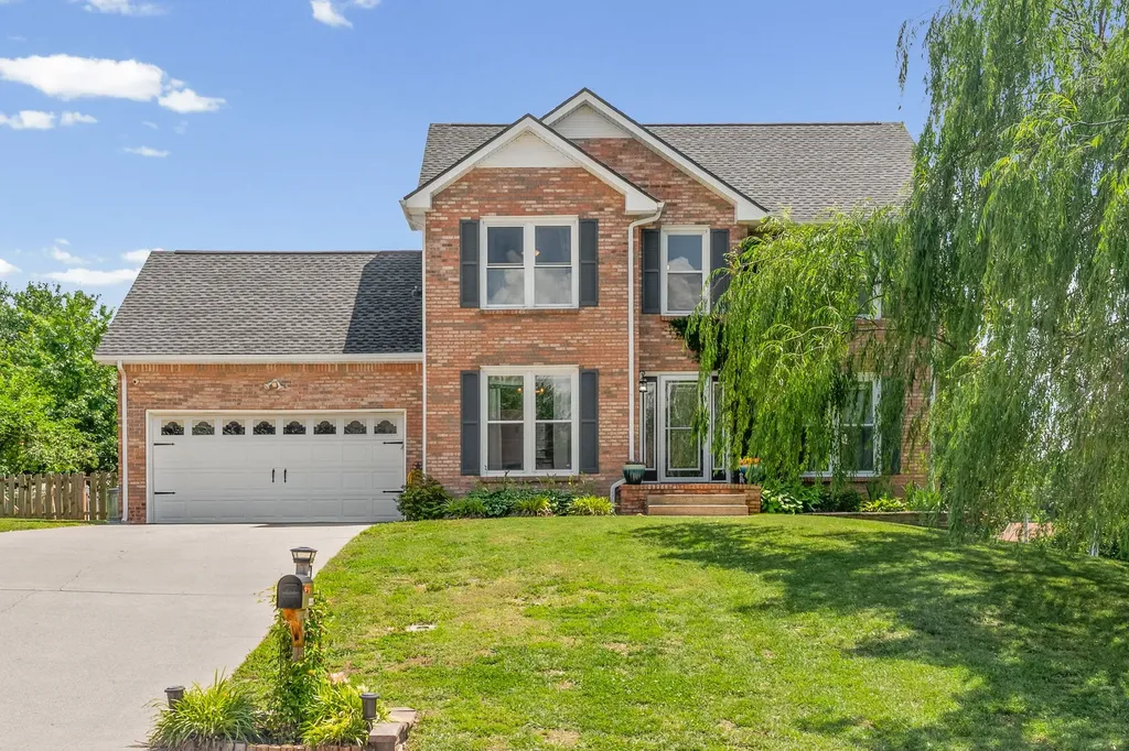100 Bramshaw Court Clarksville TN 37042