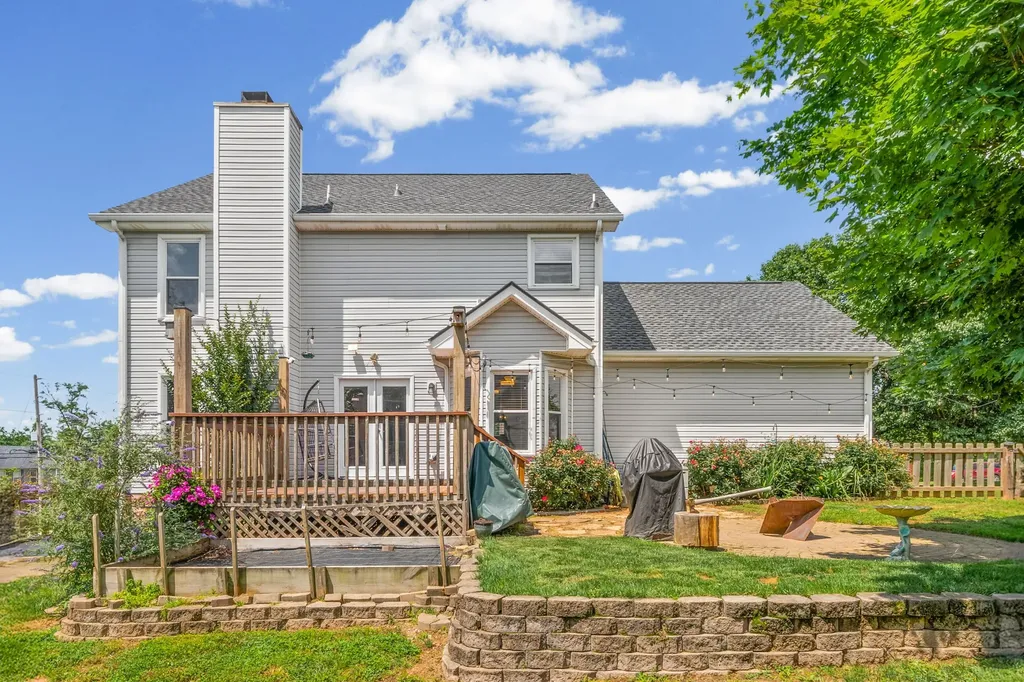 100 Bramshaw Court Clarksville TN 37042