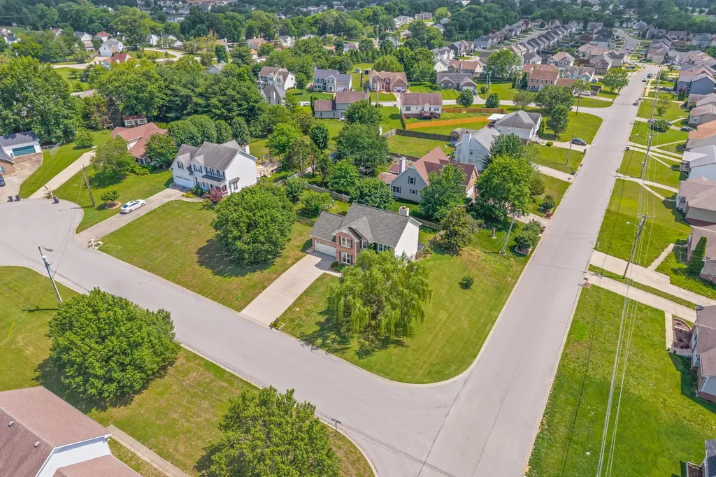 100 Bramshaw Court Clarksville TN 37042