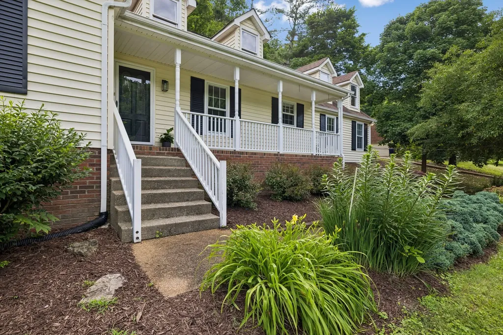1119 Deer Lake Road Franklin TN 37069