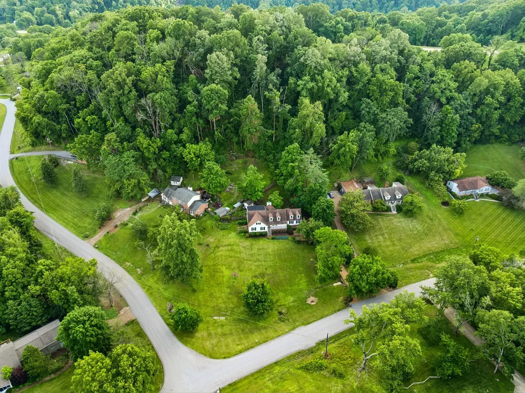 1119 Deer Lake Road Franklin TN 37069