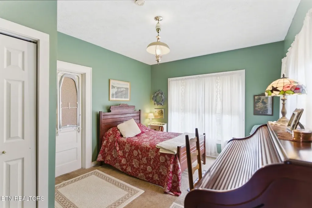 3320 Monmouth Street Knoxville TN 37917