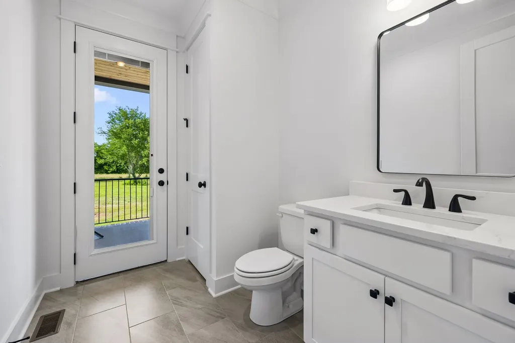 2418 River Road Murfreesboro TN 37129