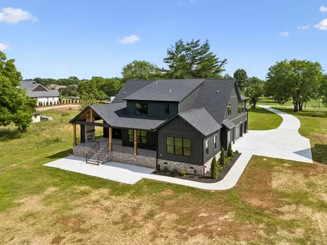 2418 River Road Murfreesboro TN 37129