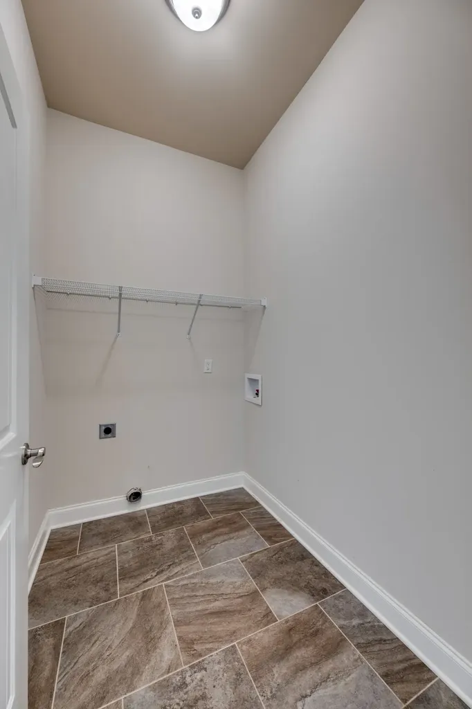 2047 Herring Crossing Murfreesboro TN 37130