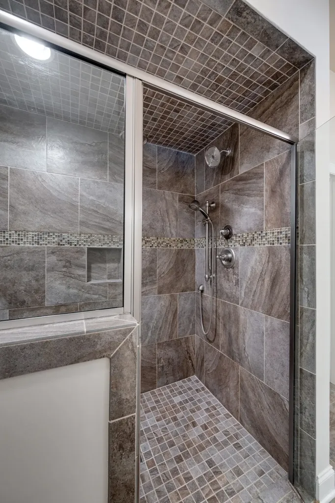 2047 Herring Crossing Murfreesboro TN 37130