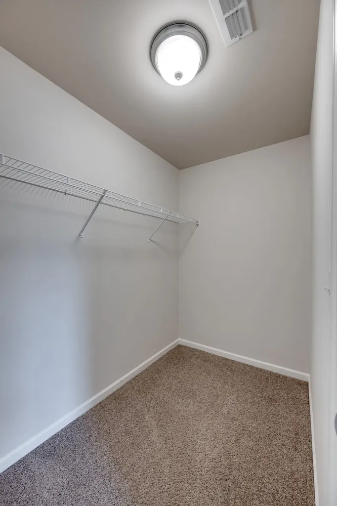 2047 Herring Crossing Murfreesboro TN 37130