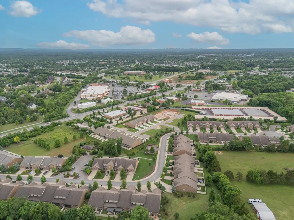 2047 Herring Crossing Murfreesboro TN 37130
