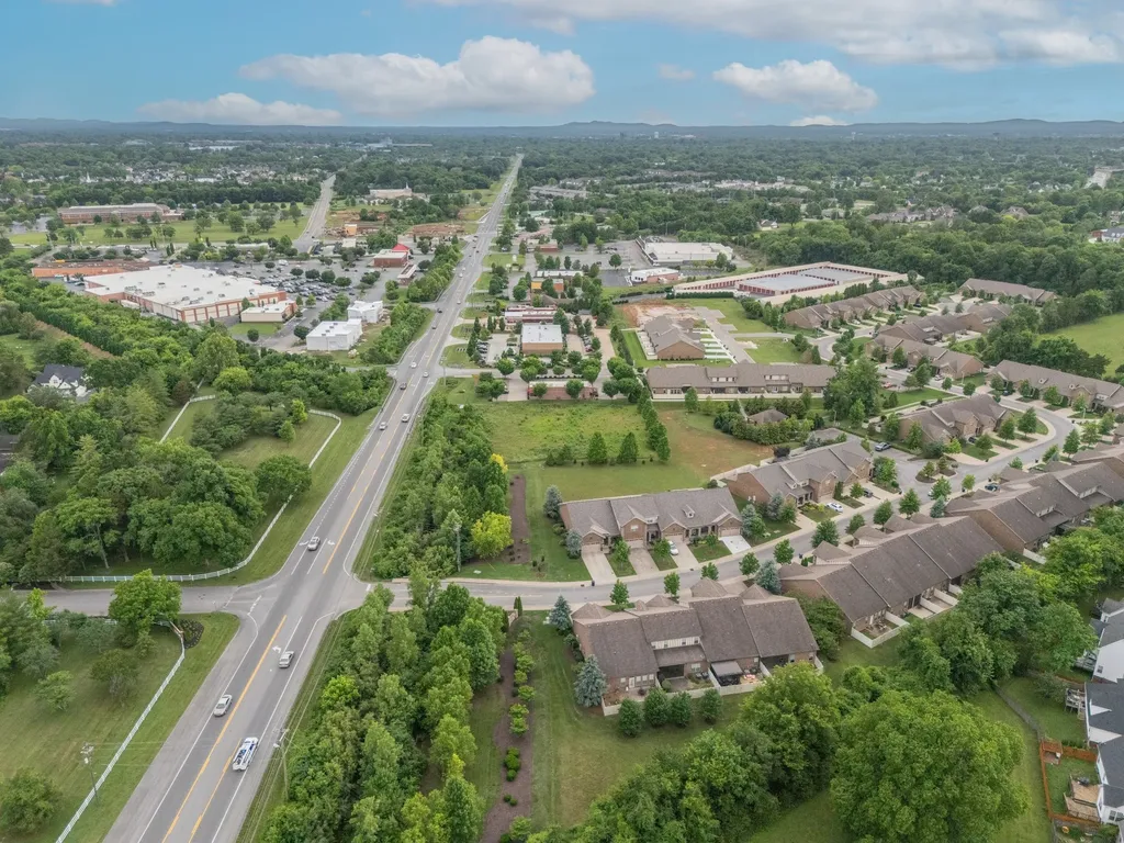 2047 Herring Crossing Murfreesboro TN 37130