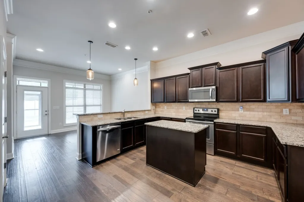 2047 Herring Crossing Murfreesboro TN 37130