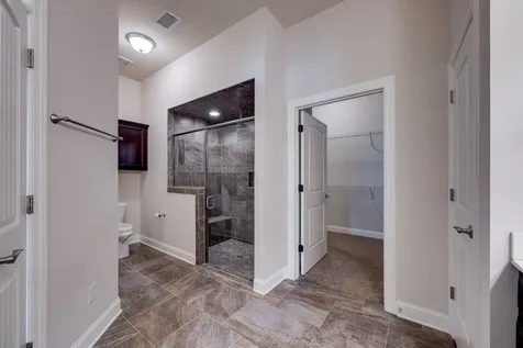 2047 Herring Crossing Murfreesboro TN 37130