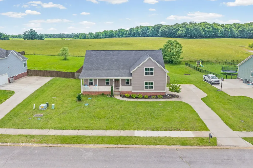 1010 Tulip Drive Ashland City TN 37015
