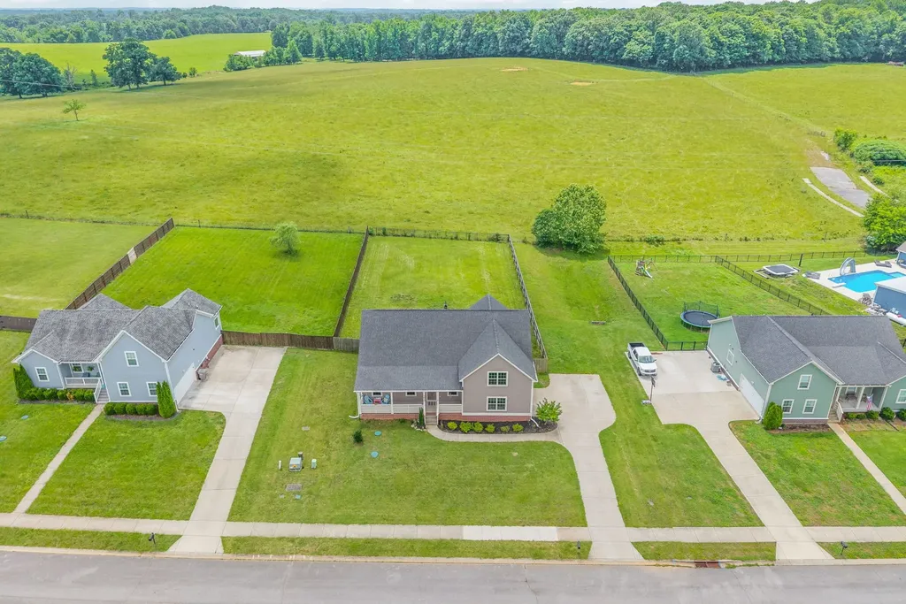 1010 Tulip Drive Ashland City TN 37015